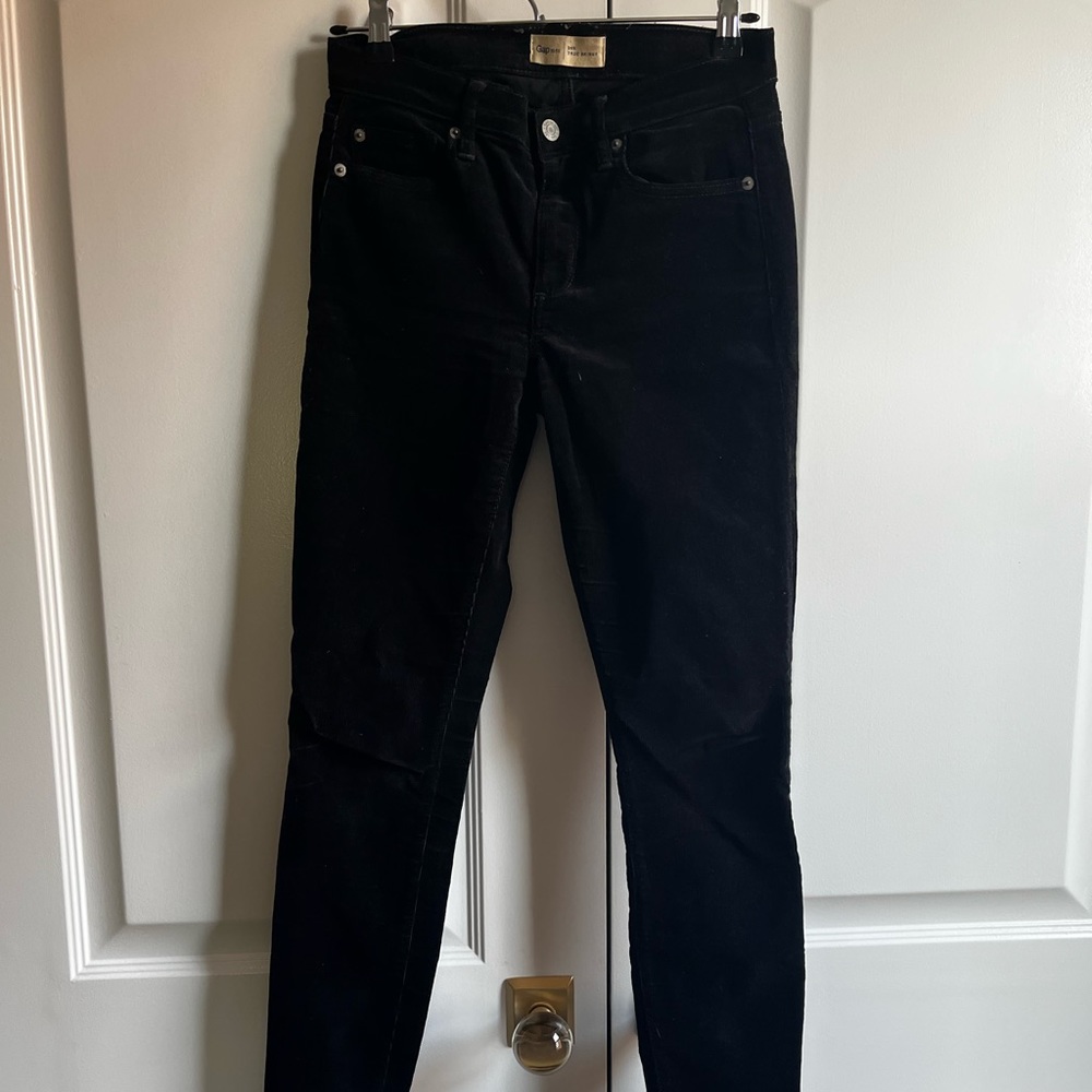GAP like new black cords